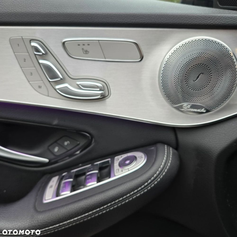 Mercedes-Benz Klasa C 300 d mHEV AMG - 19