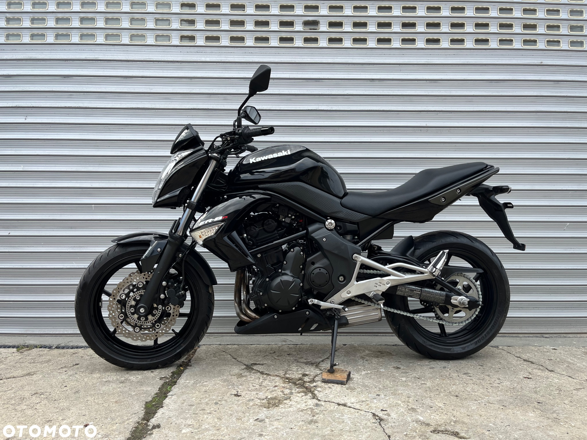 Kawasaki ER - 32