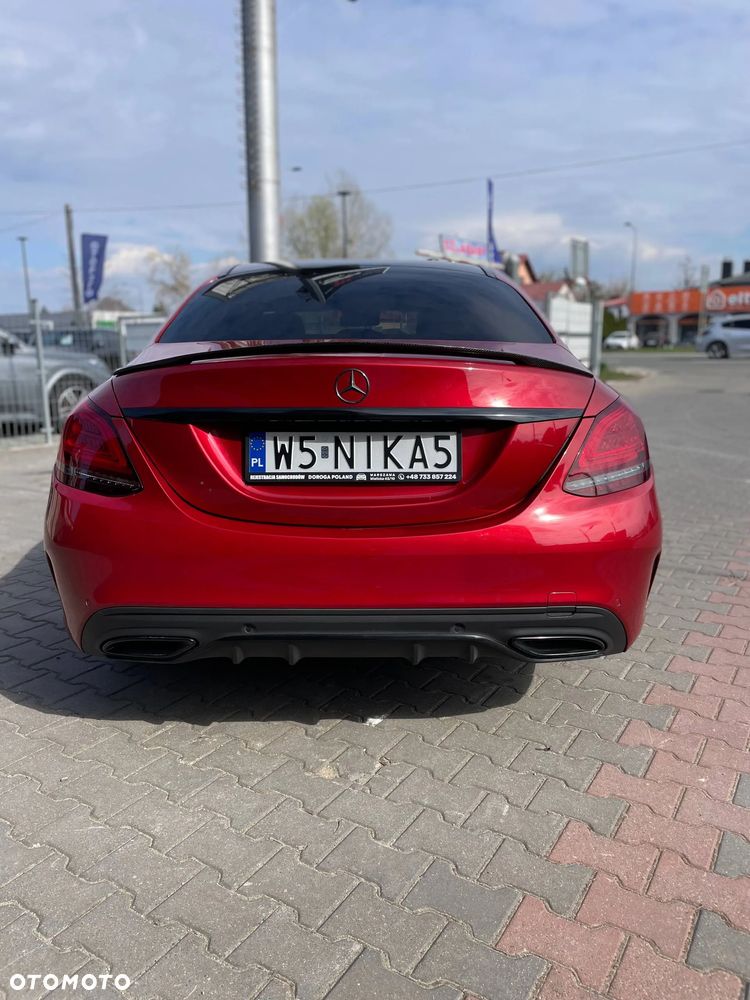 Mercedes-Benz Klasa C 300 d 9G-TRONIC AMG Line - 18