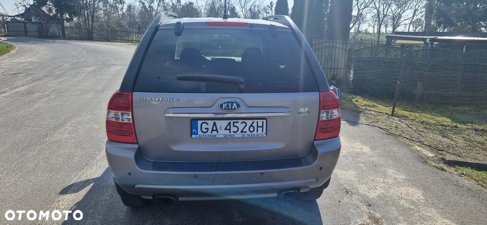 Kia Sportage 2.0 CRDi Tour - 4