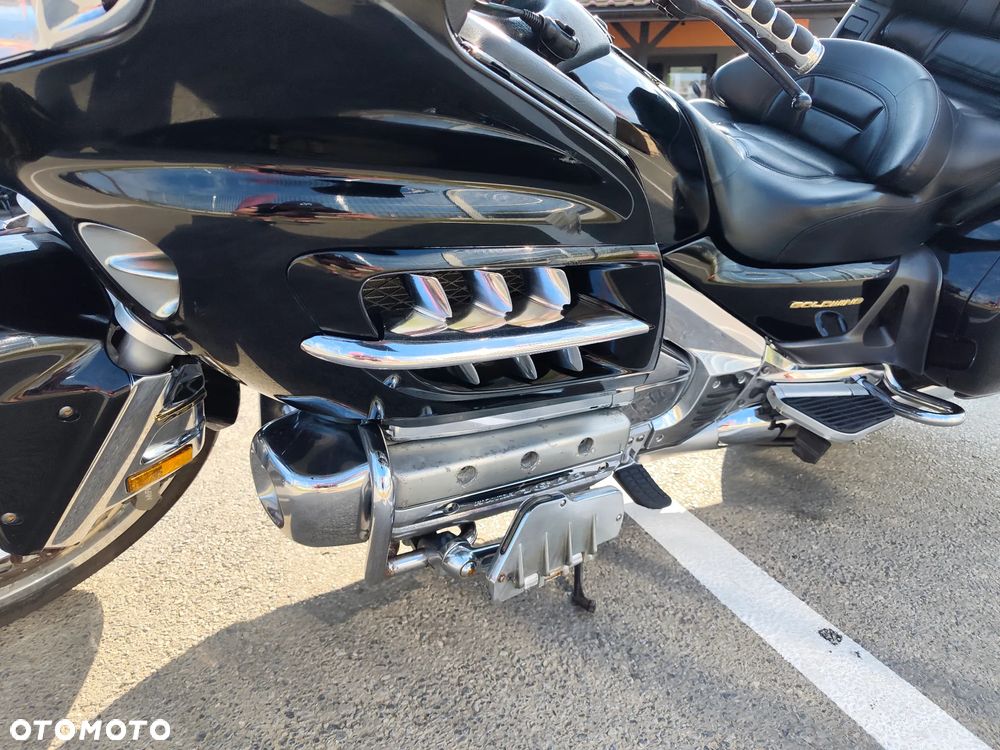 Honda GL - 9