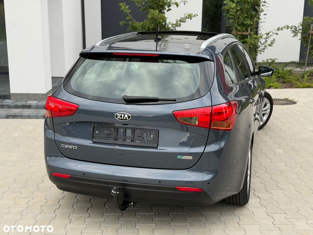 Kia Ceed 1.6 GDI Platinum Edition - 10