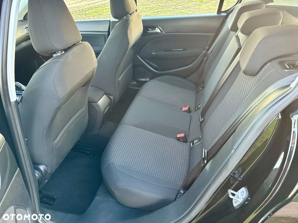Peugeot 308 - 8