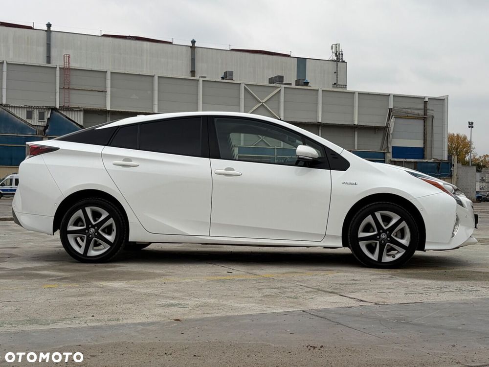 Toyota Prius - 8
