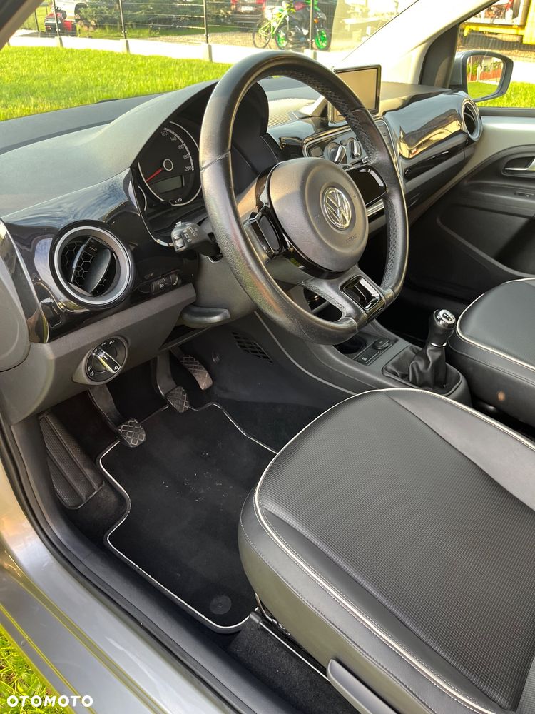Volkswagen up! 1.0 high - 13