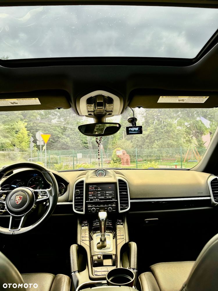 Porsche Cayenne Standard - 14