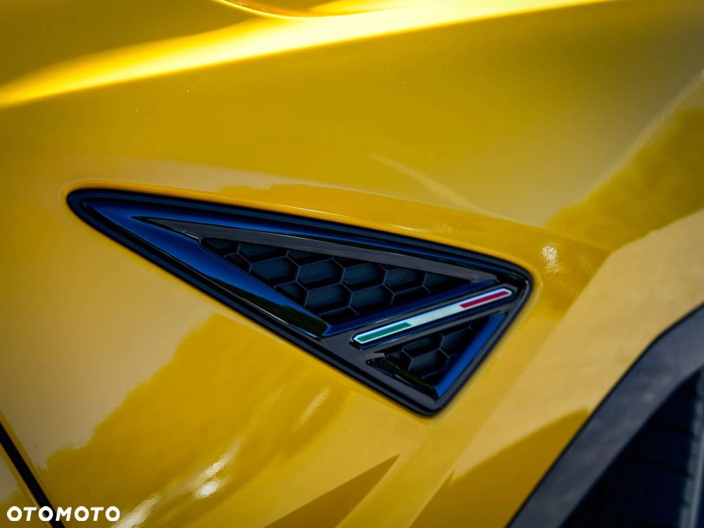 Lamborghini Urus - 10