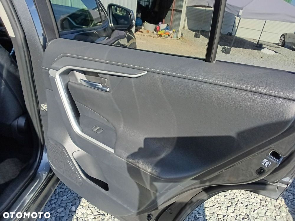 Toyota RAV4 - 32