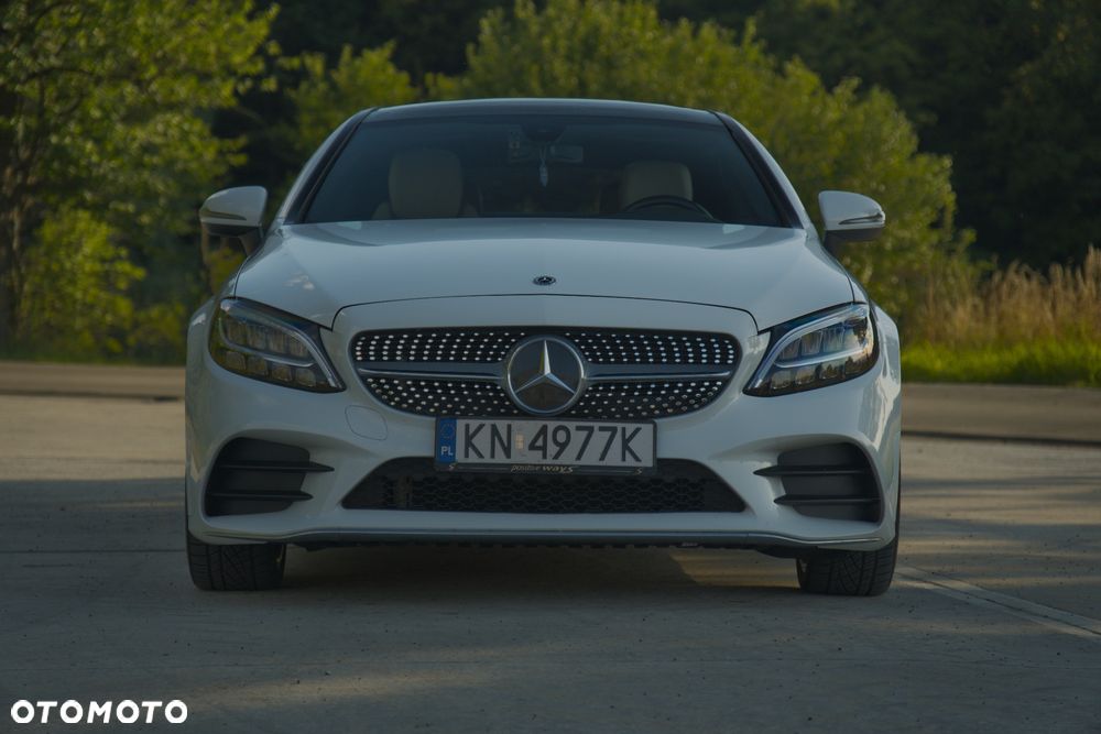 Mercedes-Benz Klasa C 300 9G-TRONIC AMG Line - 8