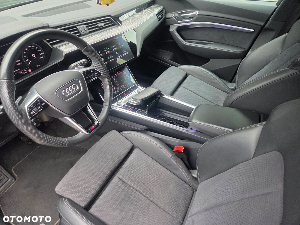 Audi e-tron 55 Quattro S Line - 15