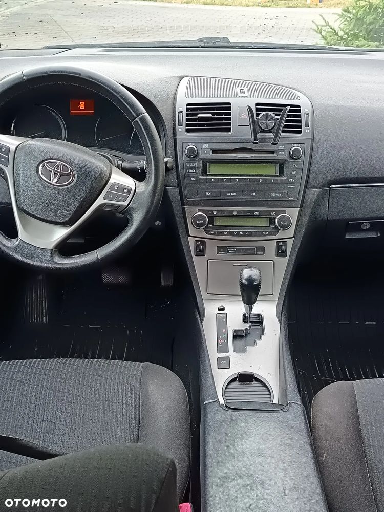 Toyota Avensis 1.8 Multidrive S Sol - 8