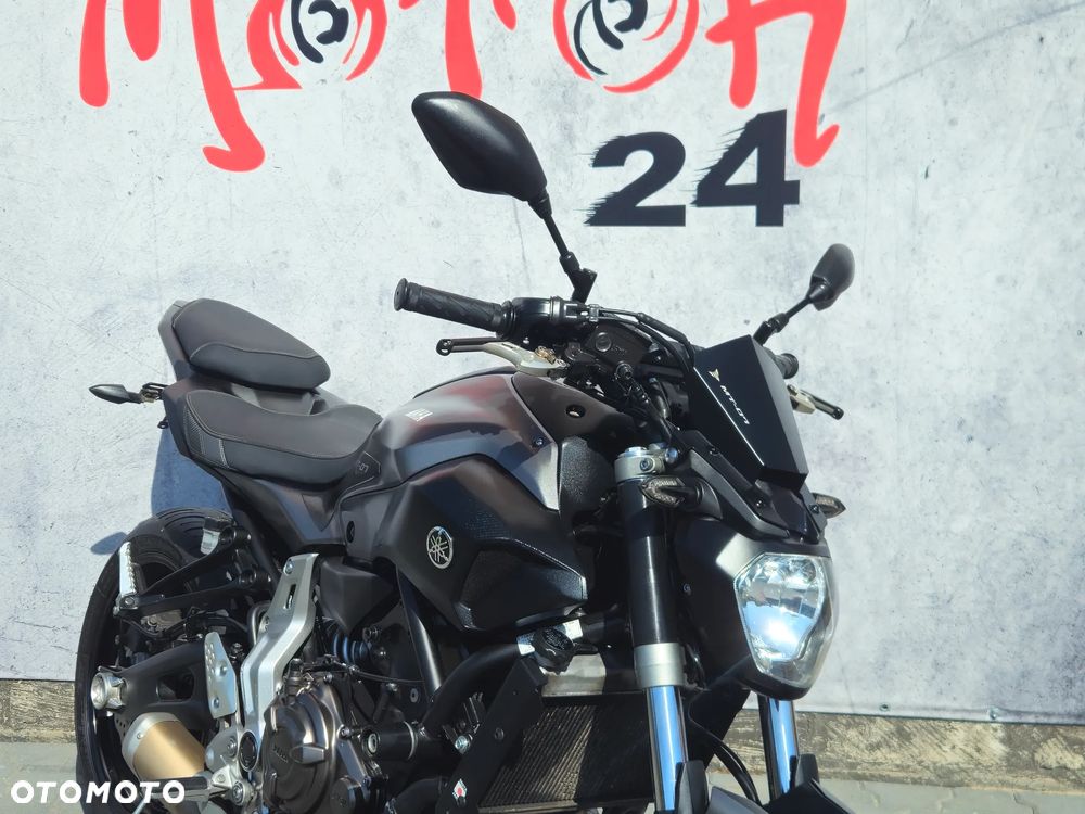 Yamaha MT - 40