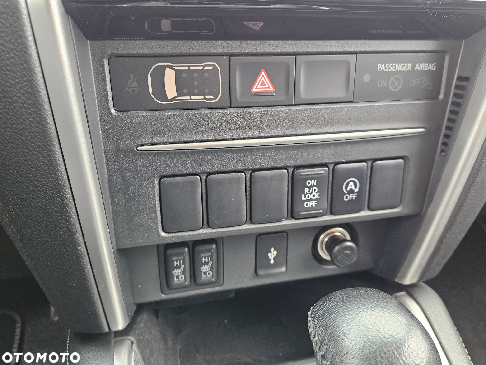 Mitsubishi L200 2.2 d DC Instyle Plus - 16