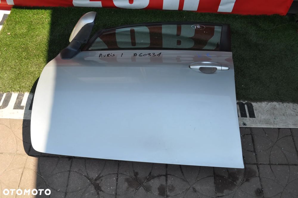 toyota auris I drzwi nr A60331 WYSYŁKA - 2