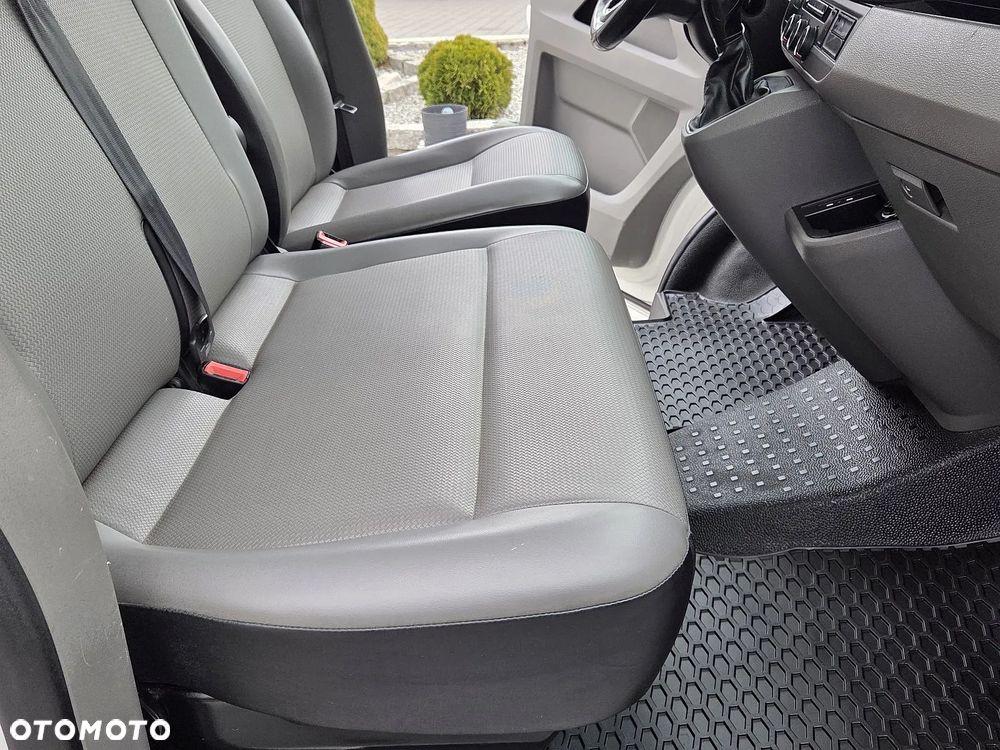 Volkswagen Caravelle 2.0 TDI L2 Trendline DSG - 13