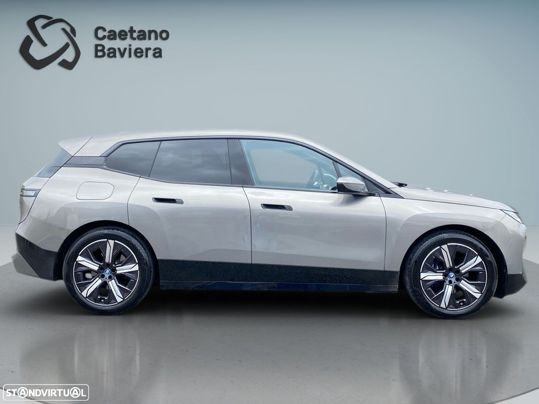 BMW iX xDrive 40 Pack Desportivo - 23