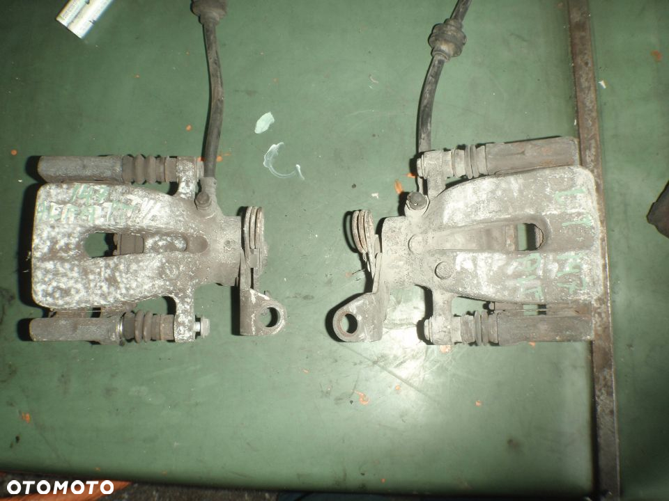 zacisk jarzmo hamulcowy tył tylny przedni alfa romeo 147 156 stan lux oryginał - 2