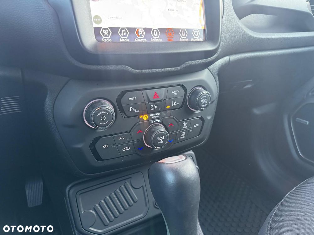 Jeep Renegade 1.3 T-GDI S - 12