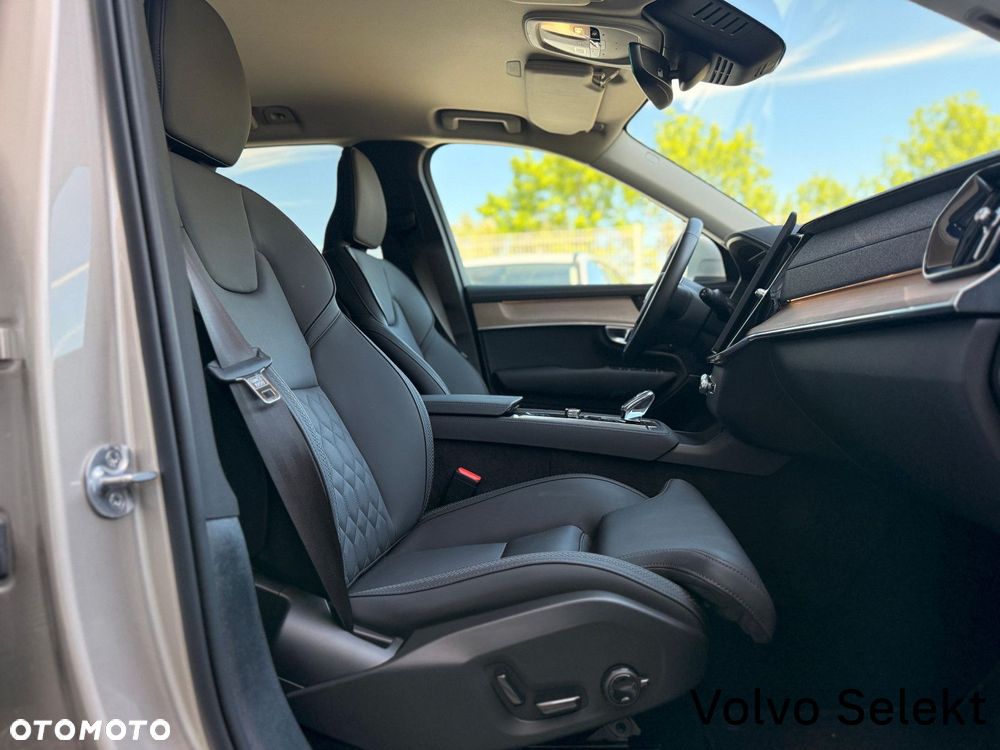 Volvo XC 90 - 31