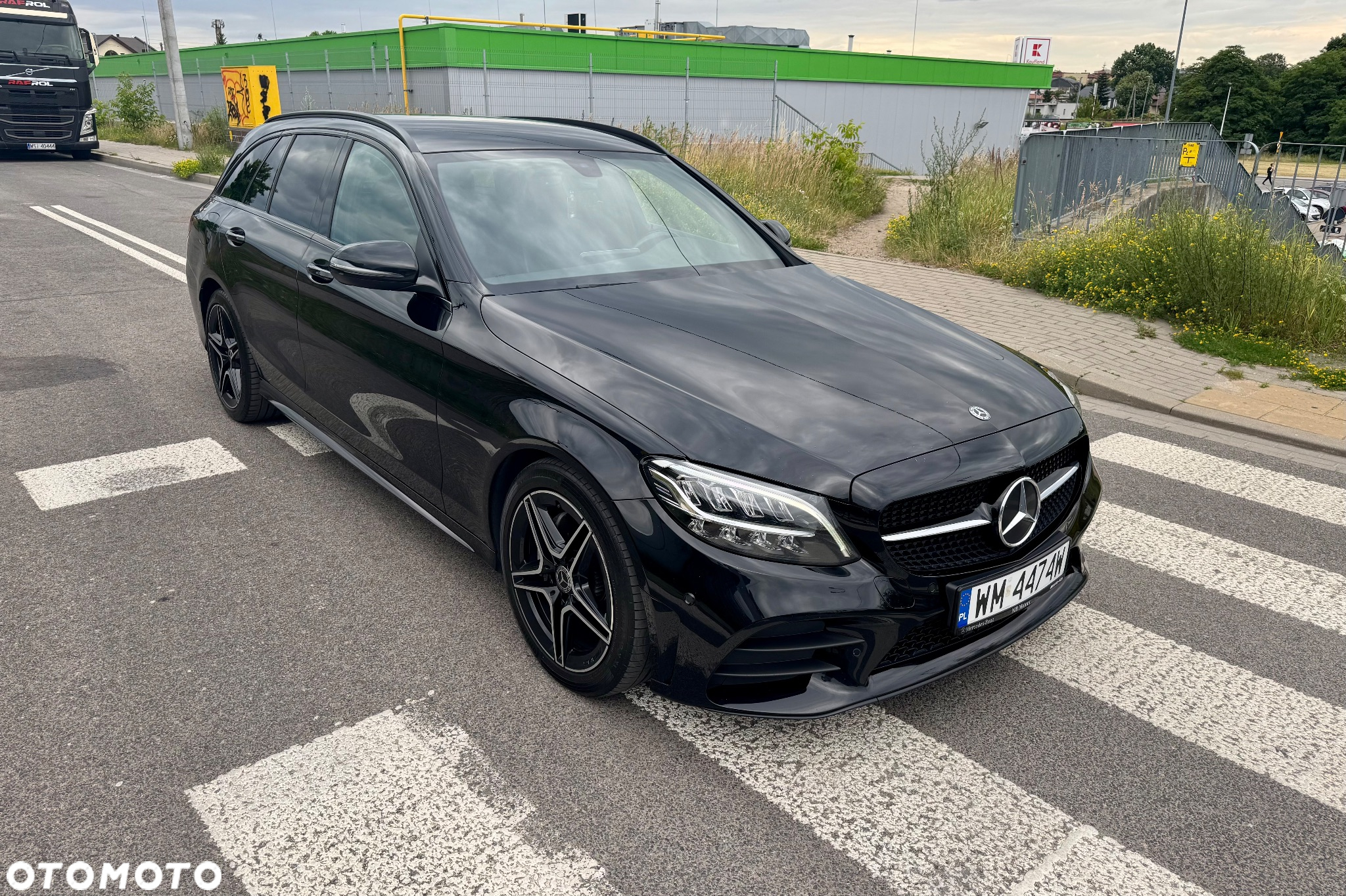 Mercedes-Benz Klasa C 220 d T 9G-TRONIC AMG Line - 10