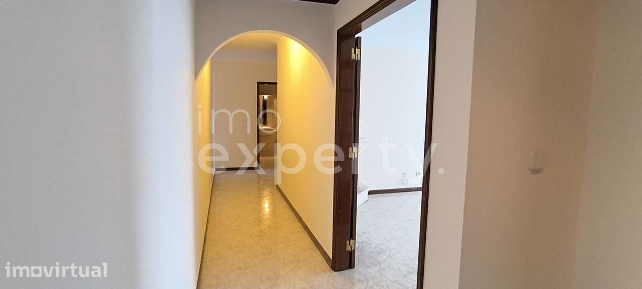 Apartamento T2 c/elevador e parqueamento em Cavaleira, Mem Martins - Grande imagem: 4/15