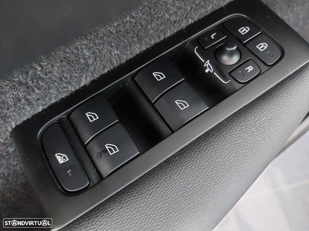 Volvo XC 40 1.5 T4 PHEV Inscription Expression - 17