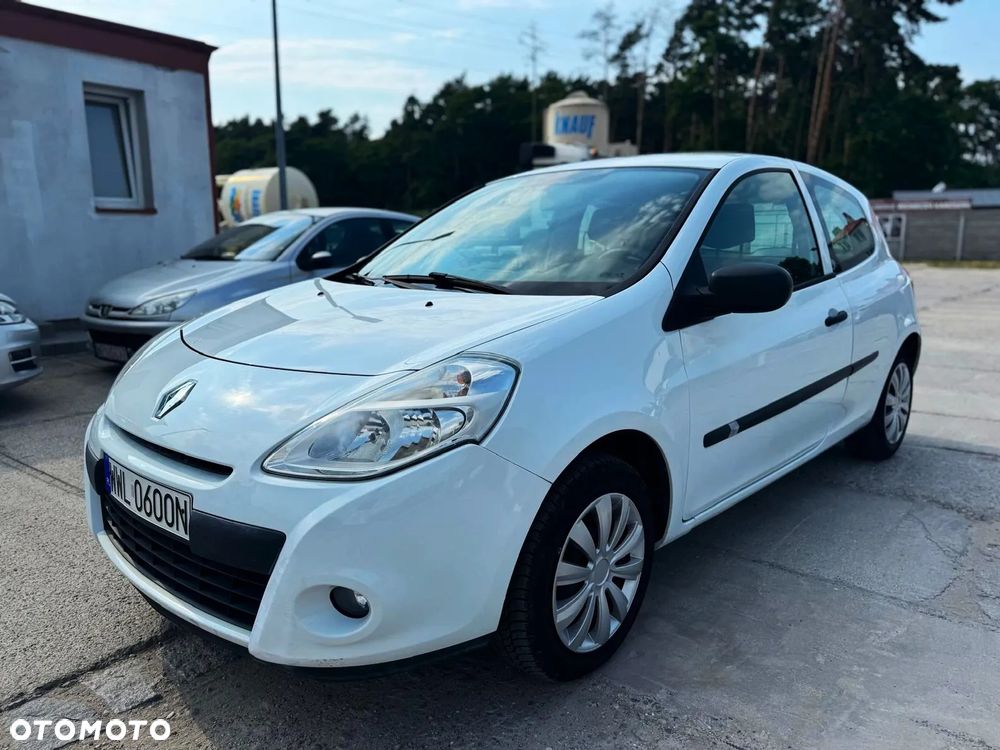 Renault Clio - 2