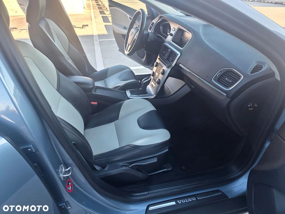Volvo V40 - 13