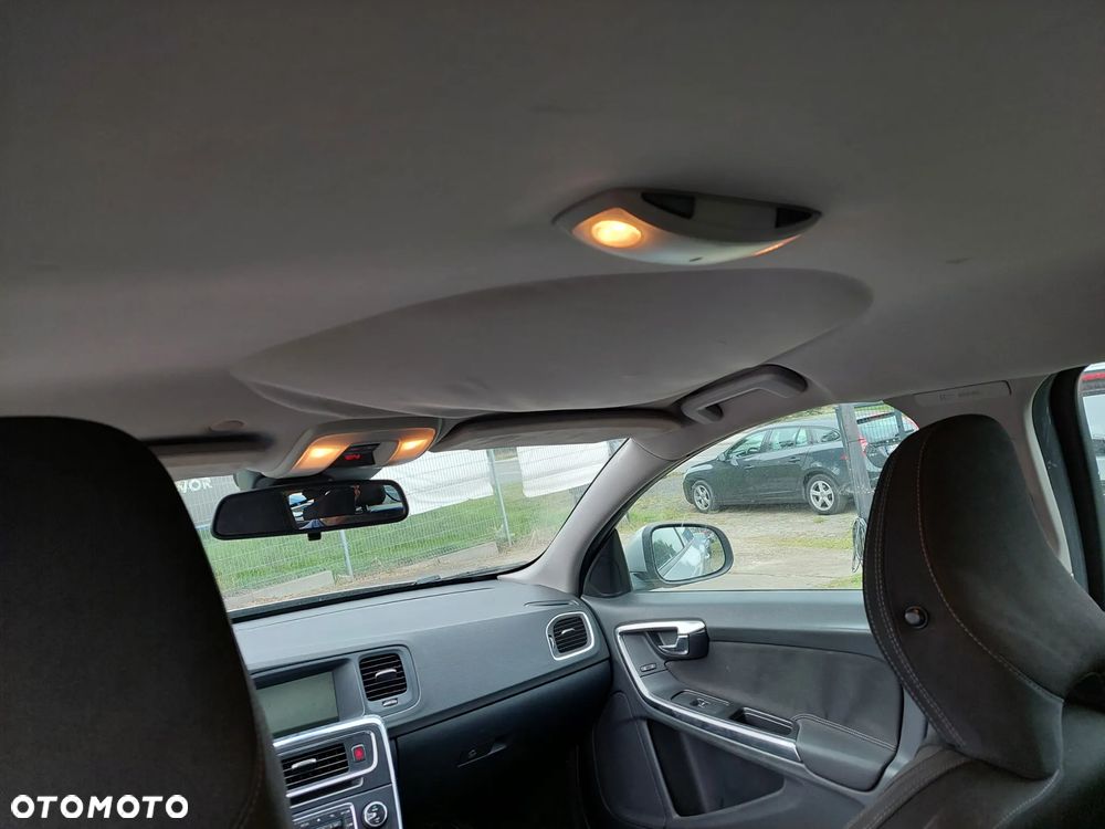 Volvo V60 D3 Kinetic - 20
