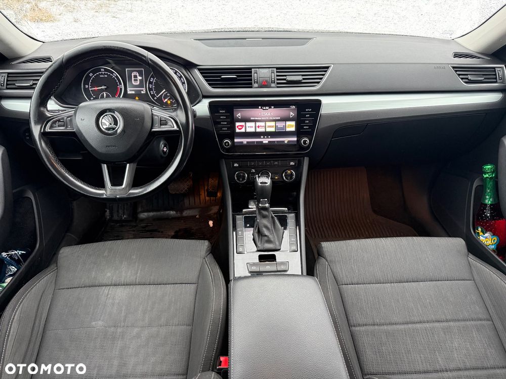 Skoda Superb 2.0 TDI 4x4 Ambition DSG - 9