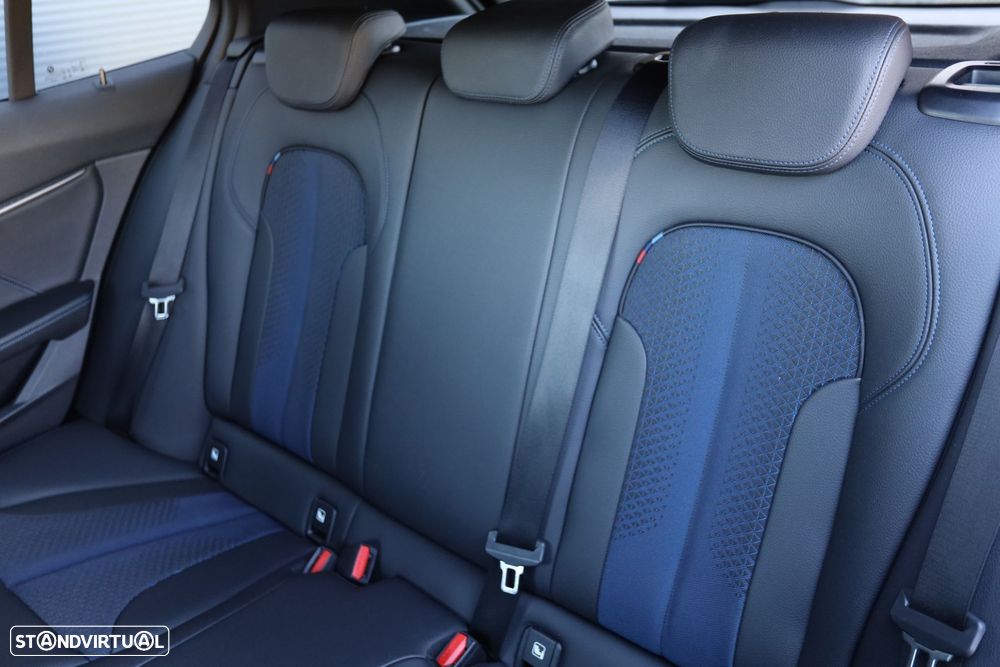 BMW 116 d Pack Desportivo M Auto - 25