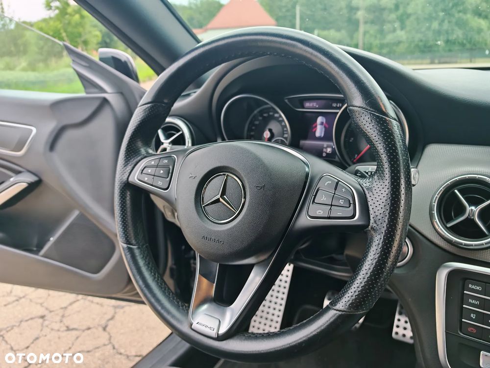 Mercedes-Benz CLA - 21