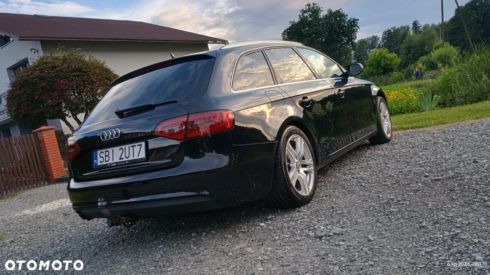 Audi A4 Avant 2.0 TDI DPF Ambiente - 11