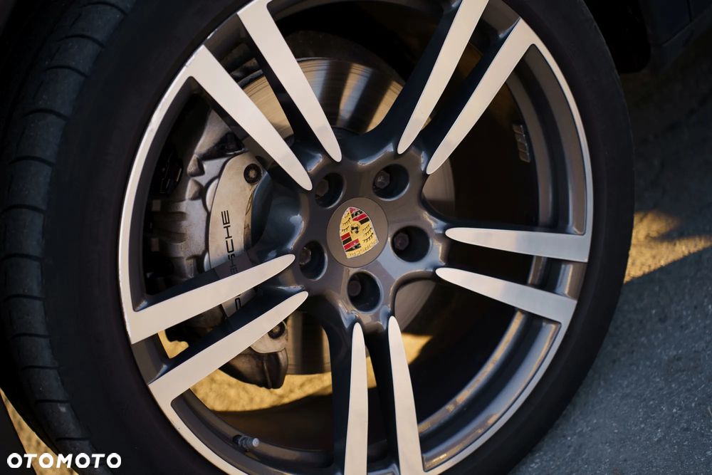 Porsche Cayenne - 11