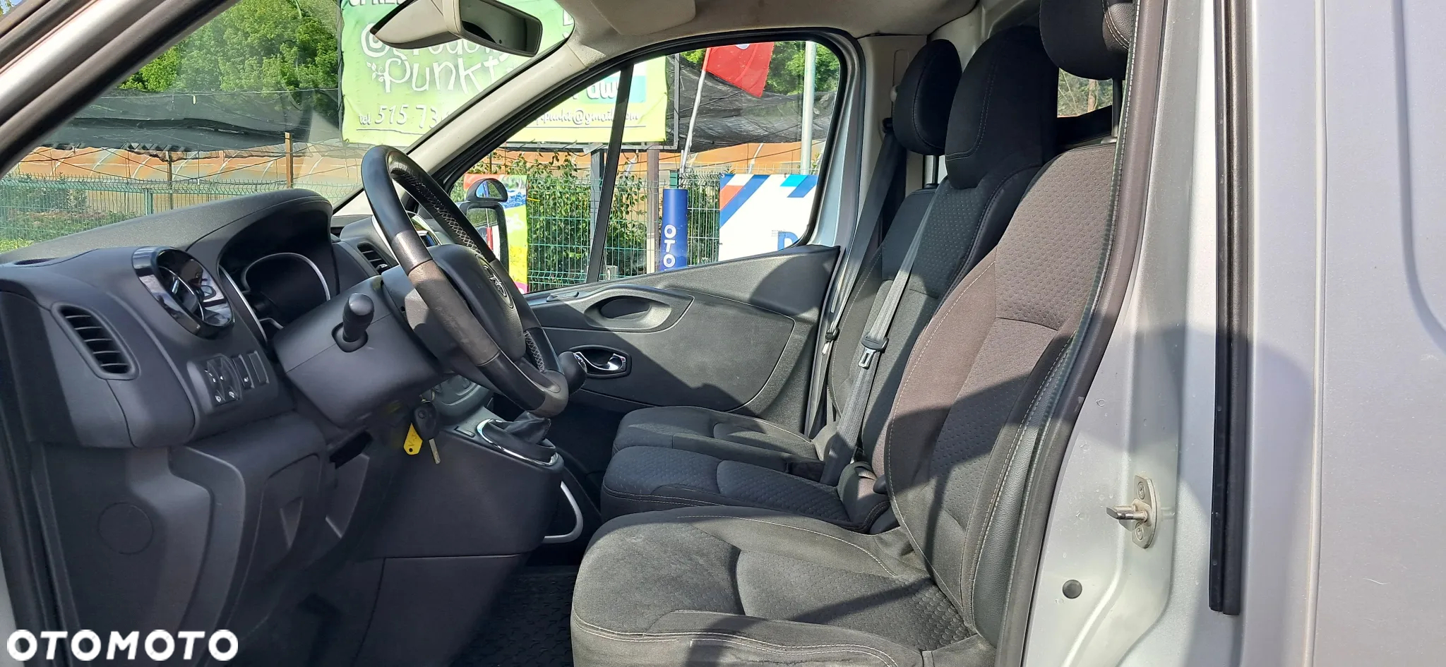 Opel VIVARO - 11