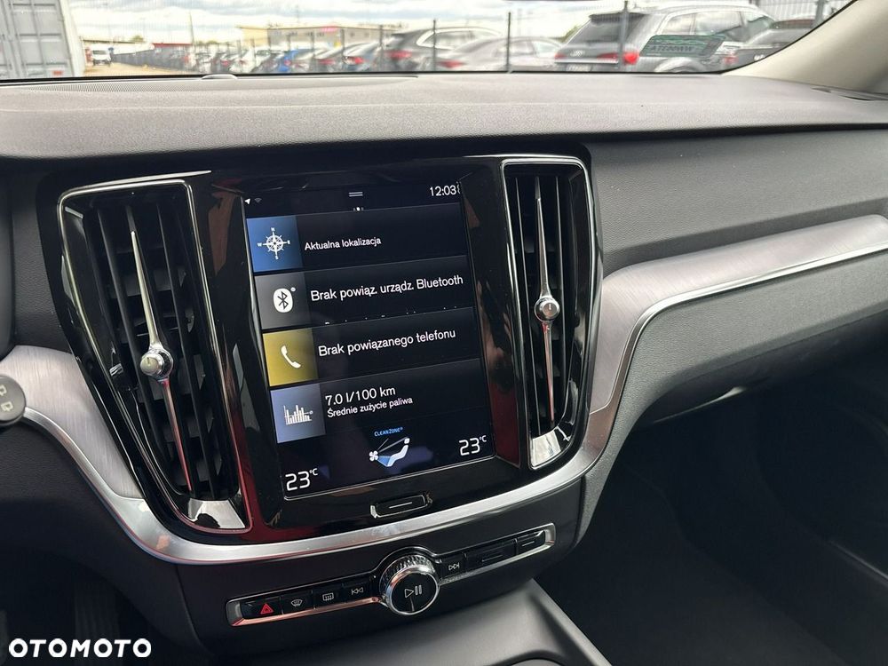 Volvo V60 Cross Country Pro B4 D AWD - 24