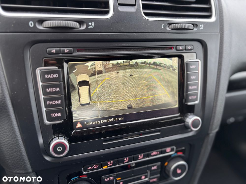 Volkswagen Golf - 14