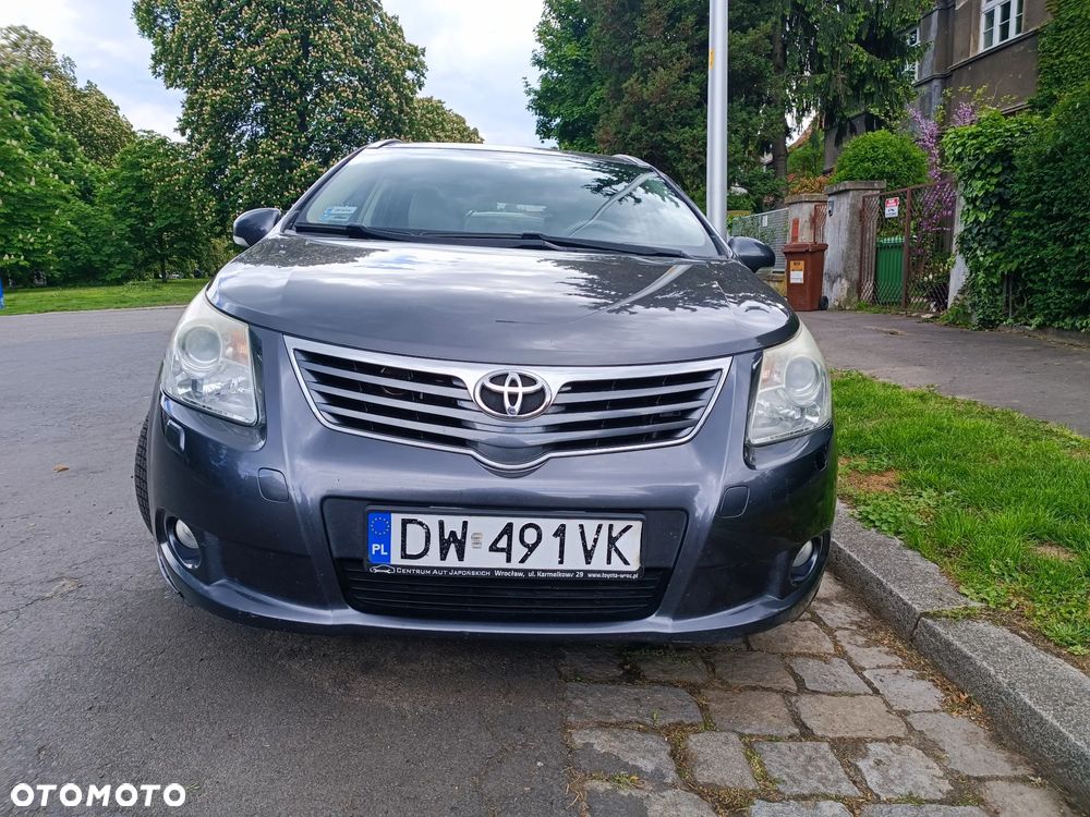Toyota Avensis 1.8 Luna - 9