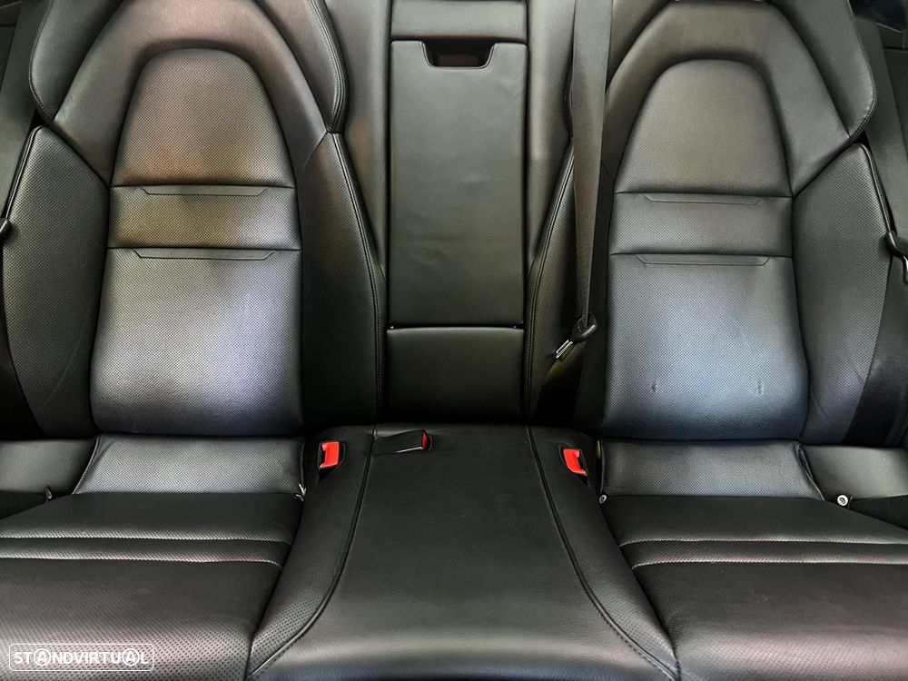 Porsche Panamera Sport Turismo 4 E-Hybrid Platinum Edition PDLS - 21