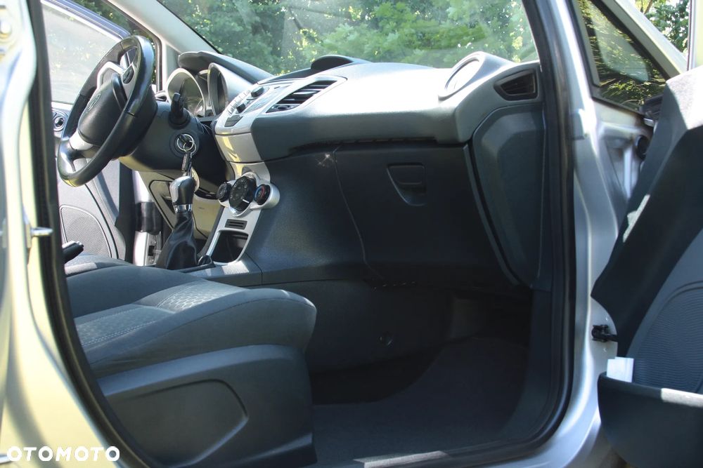 Ford Fiesta 1.25 Ambiente - 6