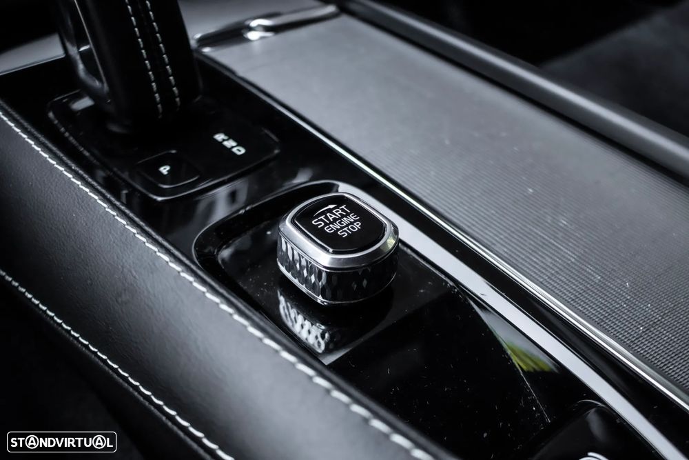 Volvo XC 90 2.0 T8 PHEV Plus Dark AWD - 21