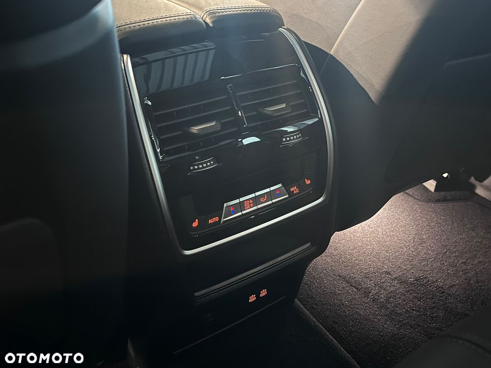 BMW X5 M Competition mHEV sport - 26