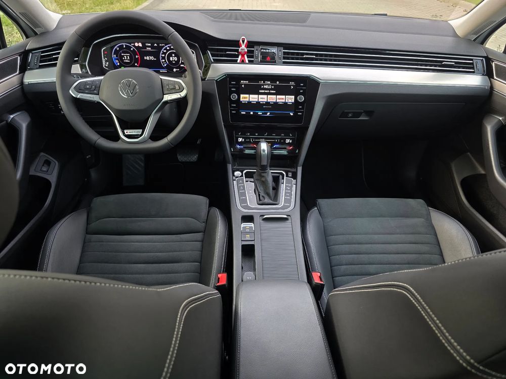 Volkswagen Passat 2.0 TDI 4Mot Elegance DSG - 28