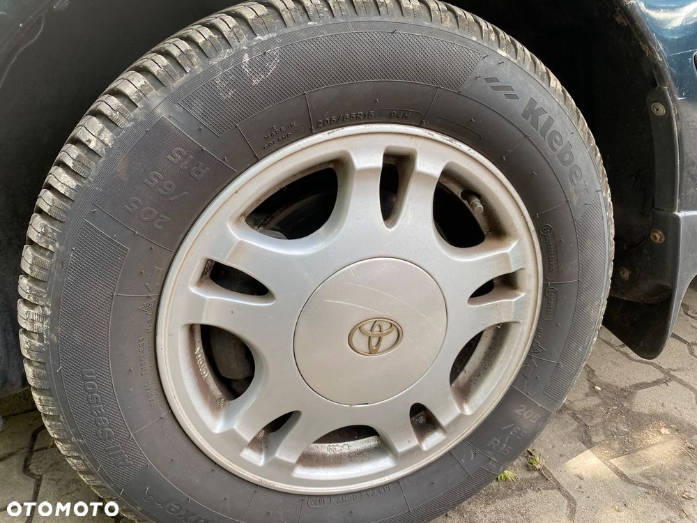 Toyota Camry 3.0 V6 LE - 14