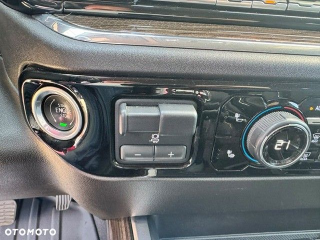 Chevrolet Silverado - 10