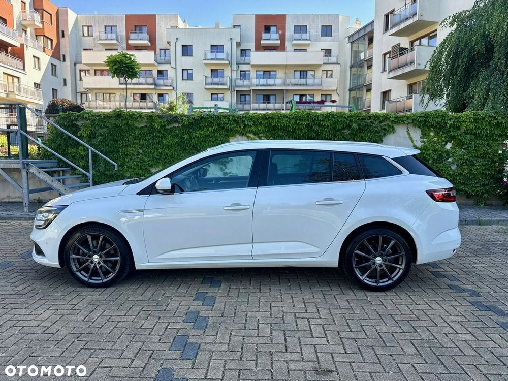 Renault Megane ENERGY TCe 165 EDC BOSE EDITION - 11