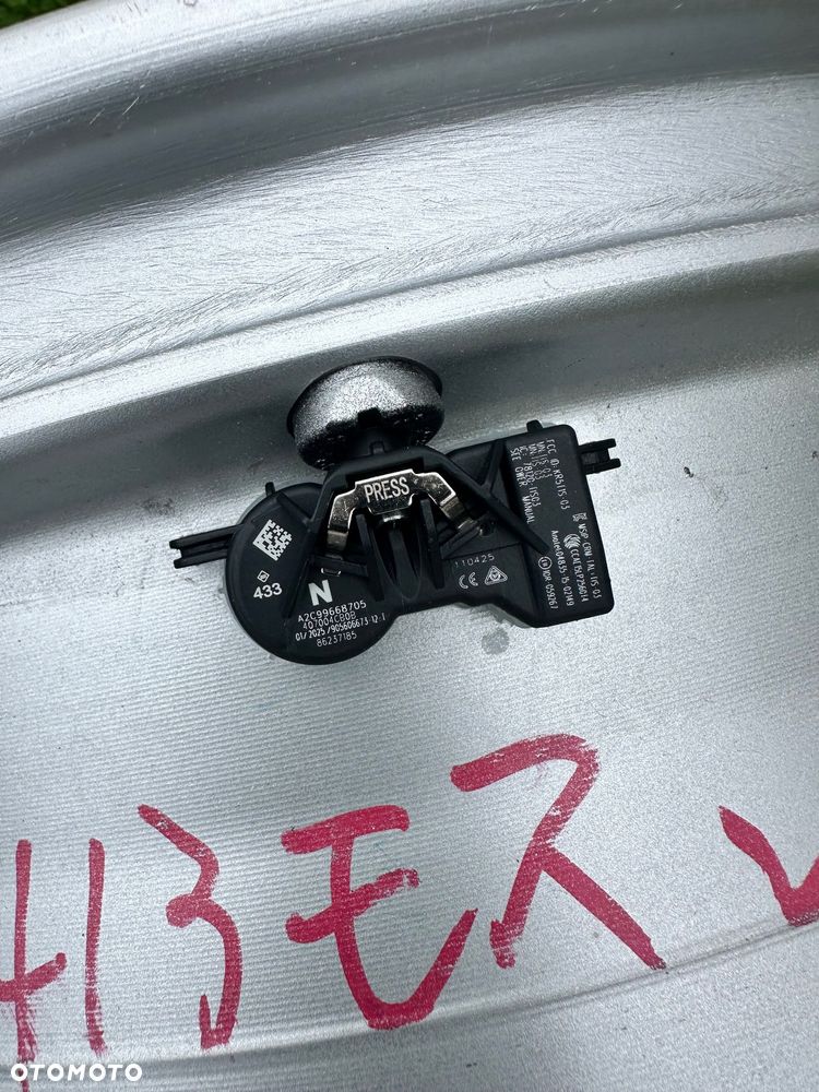 Felgi aluminiowe Nissan Qashqai Xtrail Rogue 17cali 5X114.3 x7J ET35 - 6