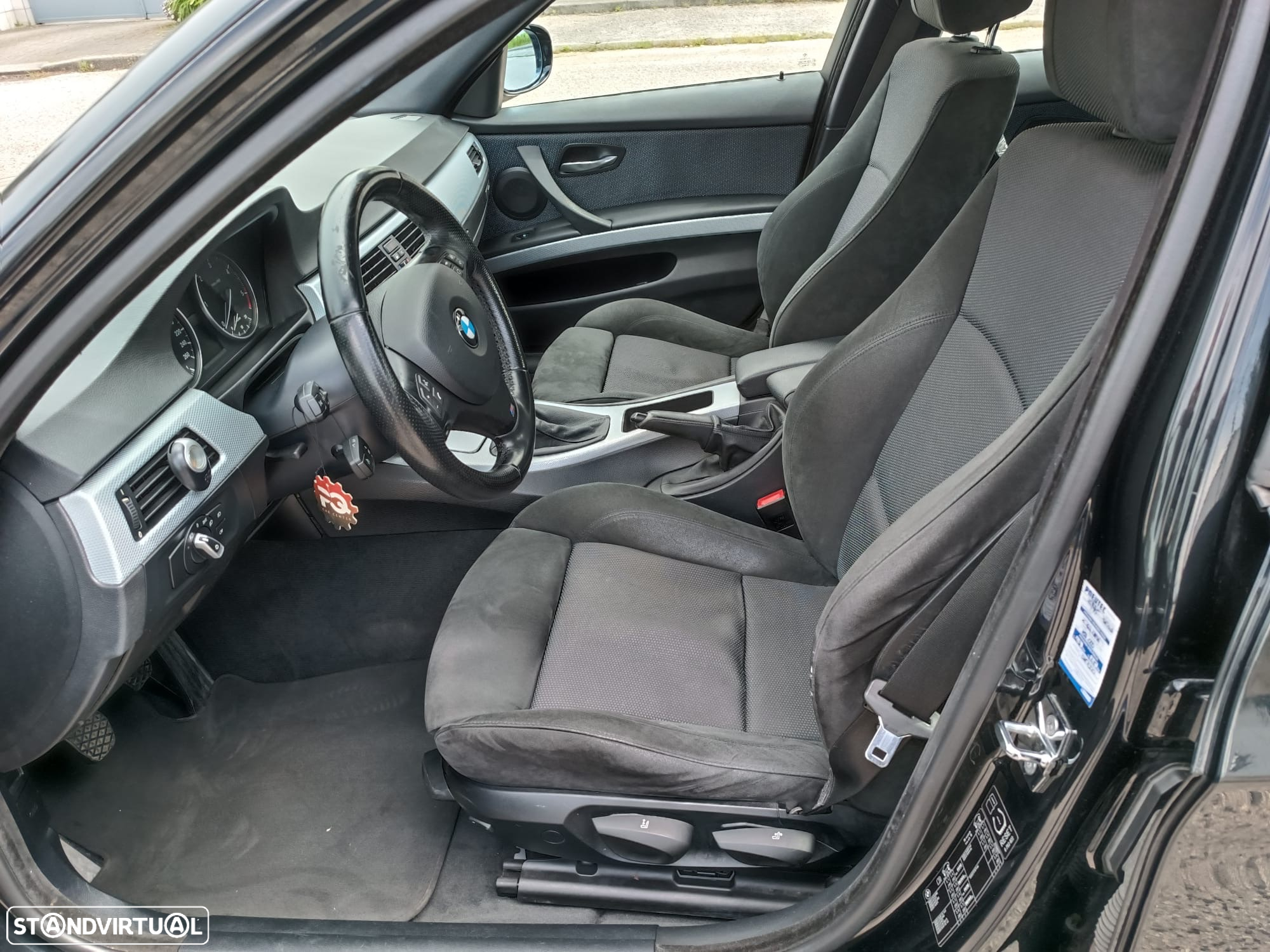 BMW 320 d Sport - 11