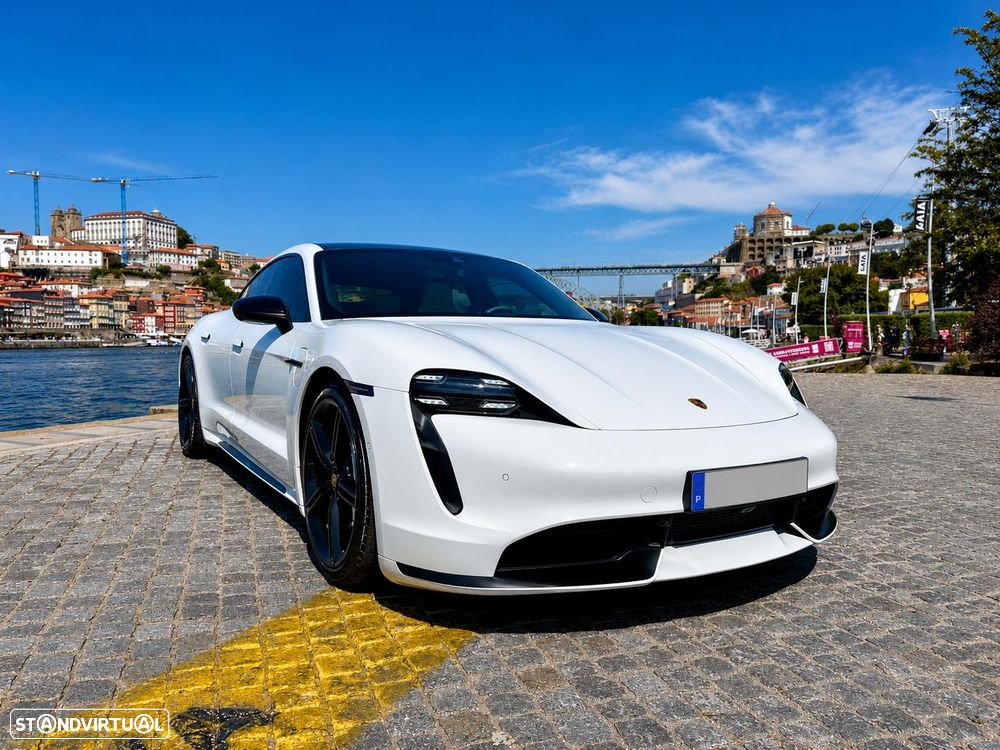 Porsche Taycan Turbo - 2