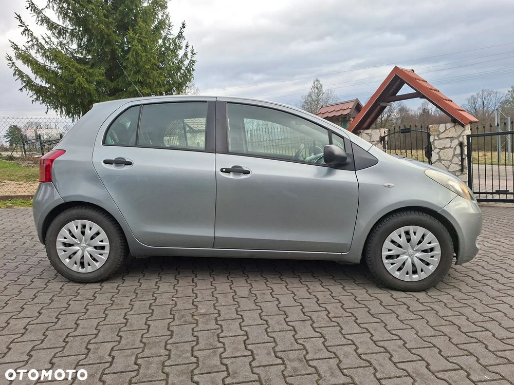 Toyota Yaris - 3